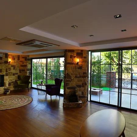 Azuu Boutique Szálloda 4*