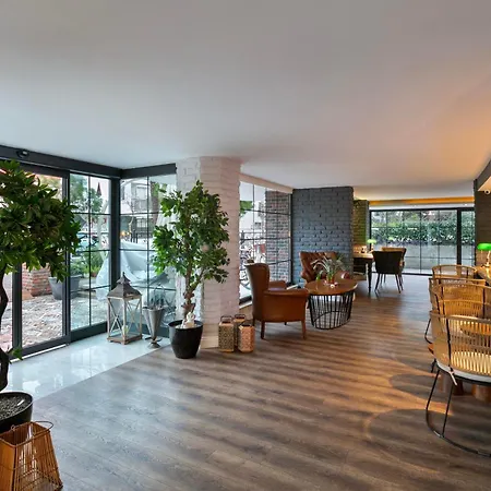 Szálloda Azuu Boutique 4*